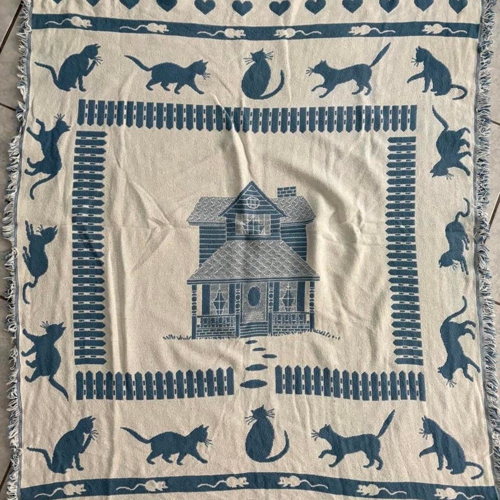 Chatham Blue and Cream Cat Tapestry Throw Blanket 50x60